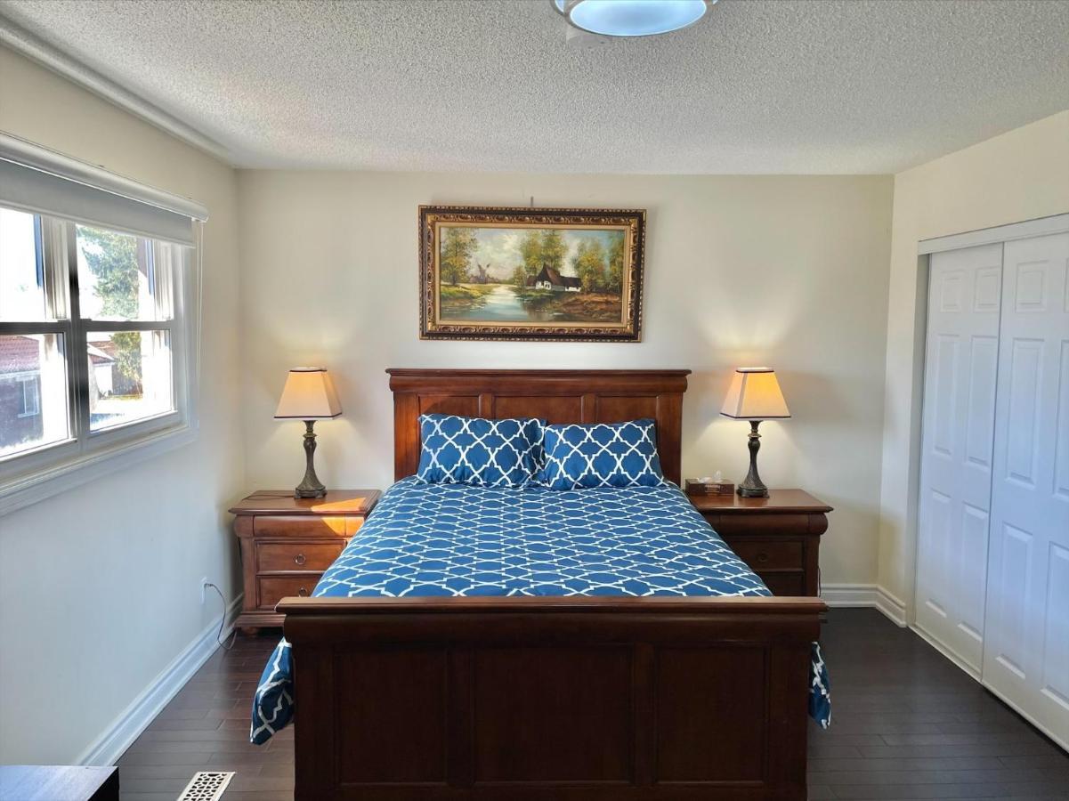 77 Nice And Warm Series Rooms Торонто Екстериор снимка